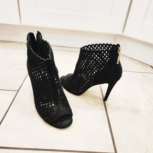 Ivanka Trump Didia suede booties - Picture 10 of 11